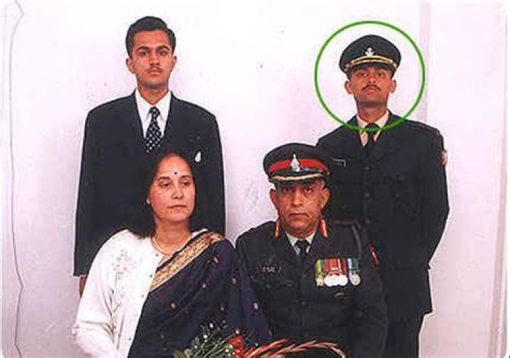 Captain Vijayant Thapar's Wife: An Inspiring Story Of Love And Loss