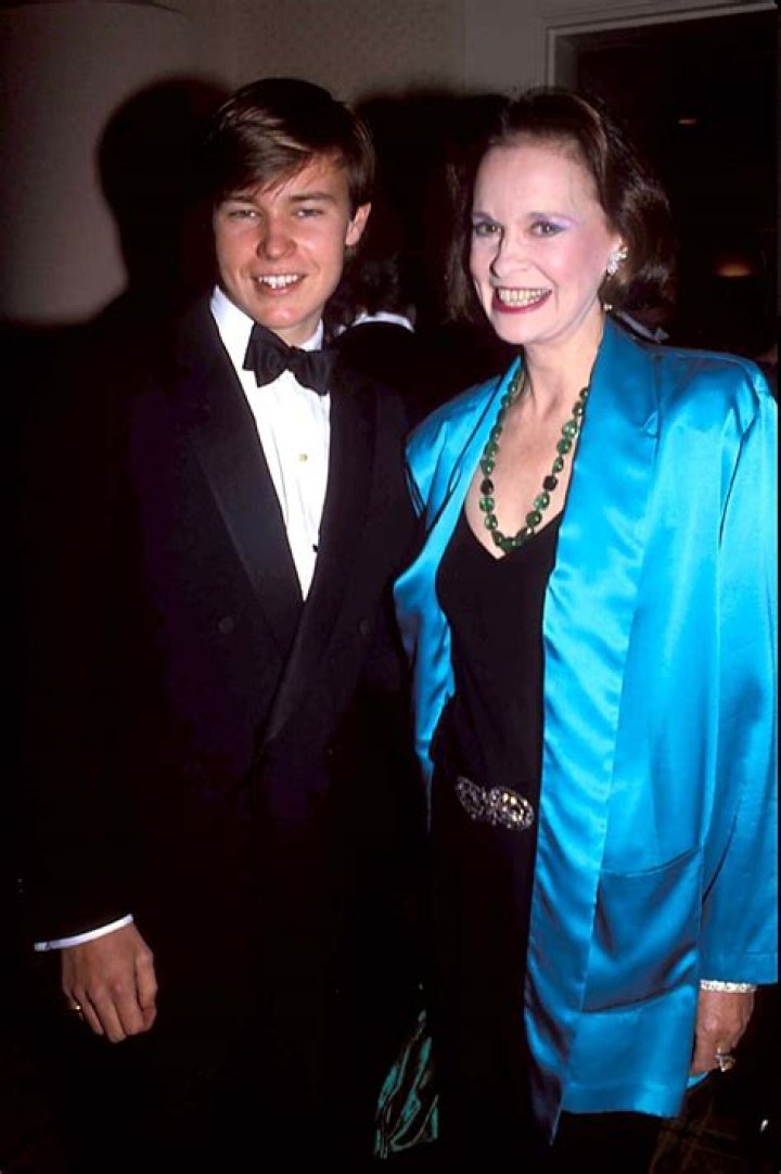 Carter Vanderbilt: A Legacy Of Innovation And Elegance