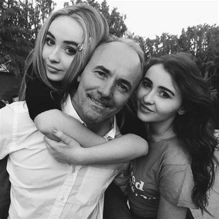 Unraveling The Carpenter Family: David Carpenter And Sabrina Carpenter