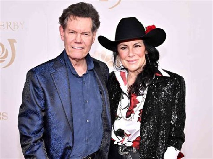 Randy Travis's Marital History Unveiled