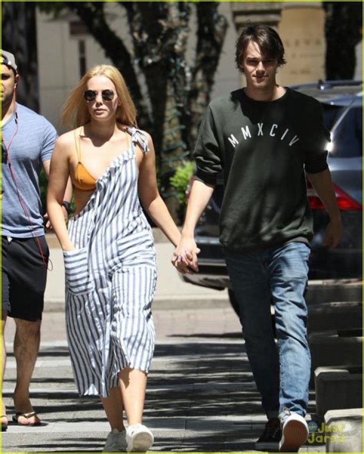 Unraveling The Mystery: Is Mitchell Hope Married?