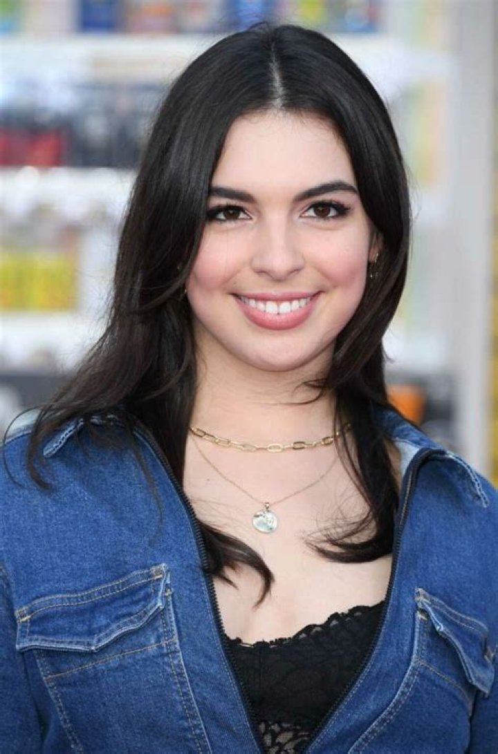 Unveiling The Talent And Charm Of Isabella Gomez