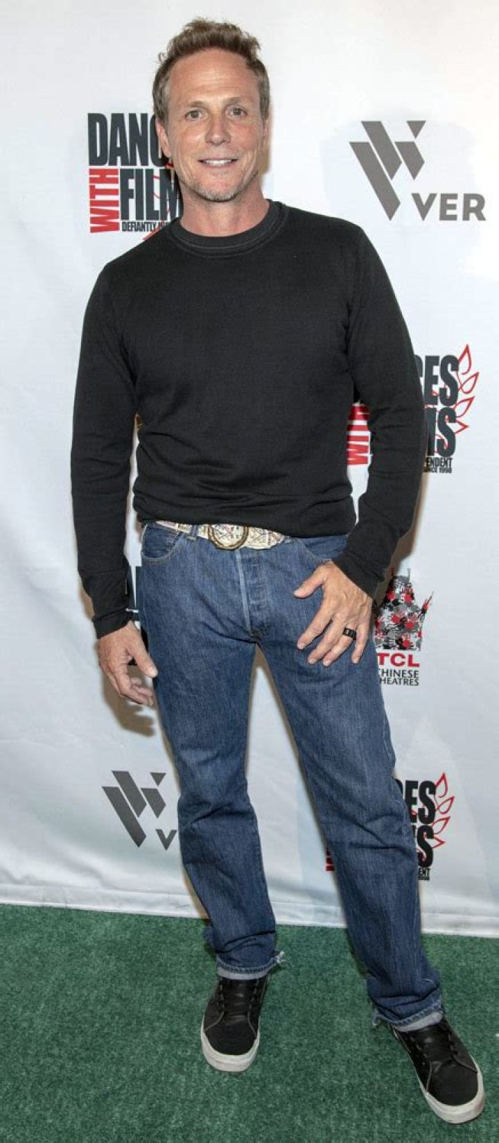 Discovering Jason Priestley's Height In Feet And More