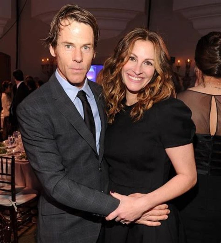 All About Julia Roberts And Her Husband