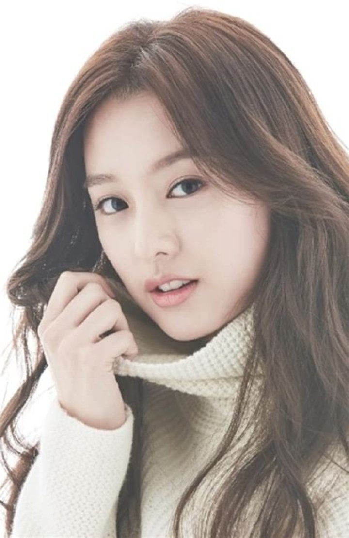 Unveiling Kim Ji-won: The Rising Star Of South Korean Entertainment