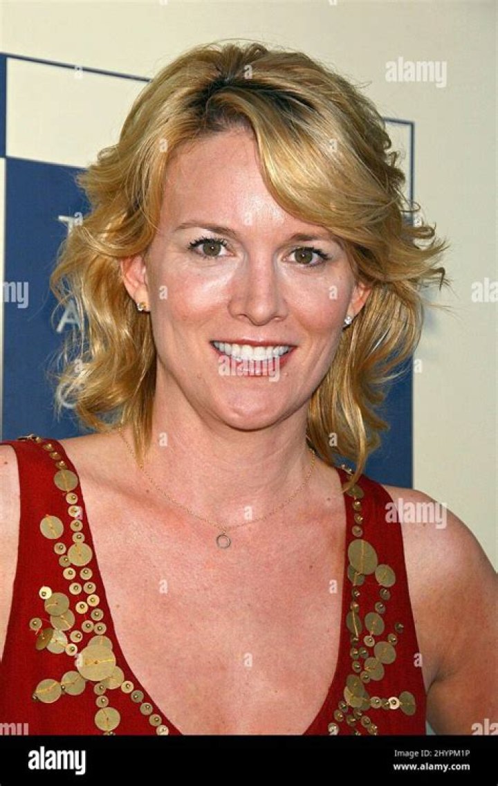 Exploring The Intriguing Relationships Of Laurel Holloman