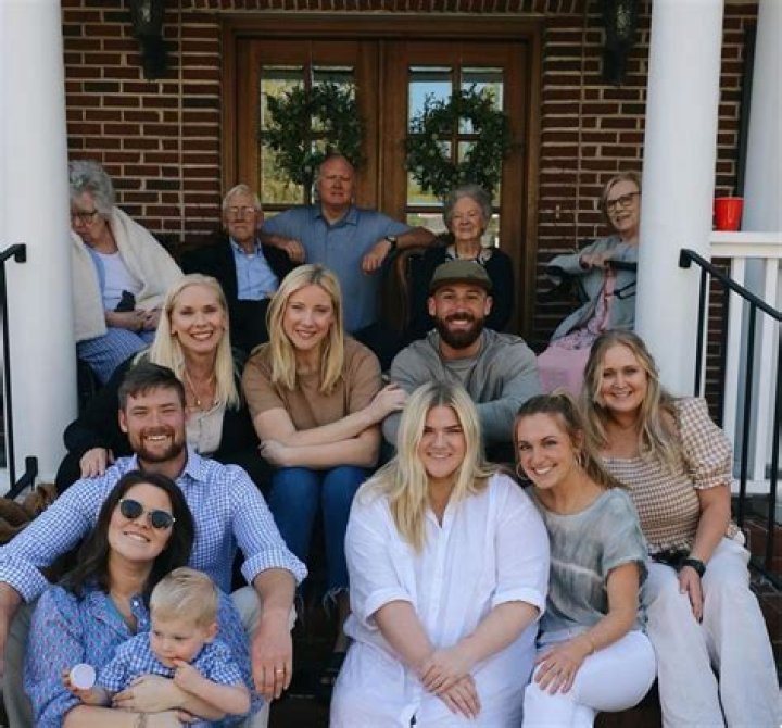 Discovering The Heart Of Leanne Morgan's Family