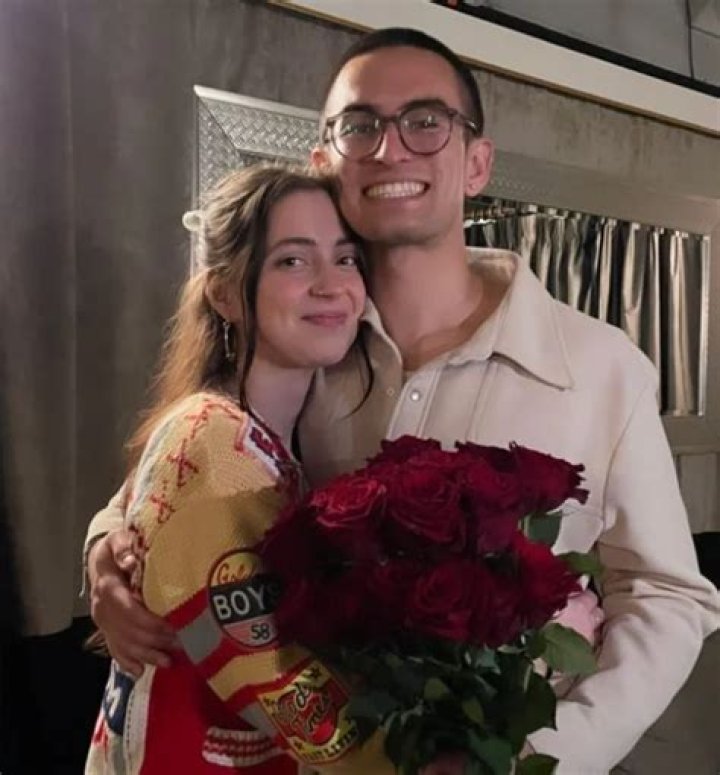 Lizzy McAlpine's Boyfriend: Unveiling The Mystery