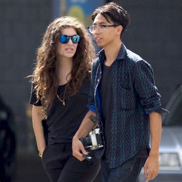 Lorde's Romantic Life: Unveiling The Mystery Behind Her Boyfriend