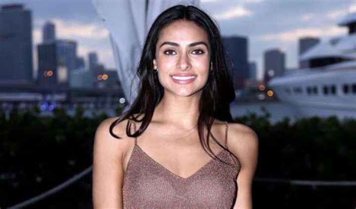 Discovering Renata Notni Age: A Journey Through Her Life