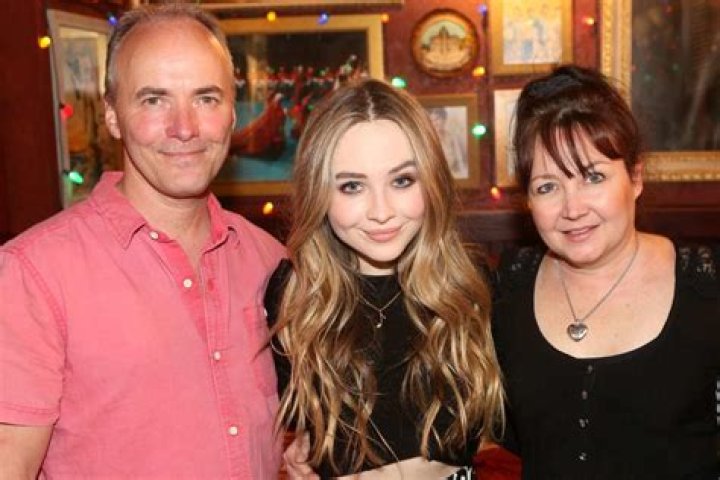 Unveiling The Influence Of Sabrina Carpenter's Father