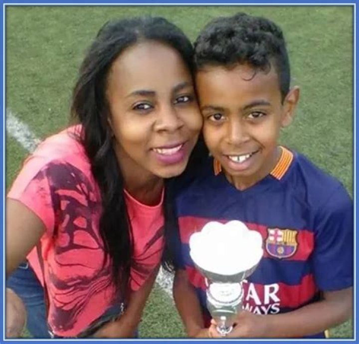 Sheila Ebana Muslim | A Prominent Leader For Muslims | Uplifting Voices