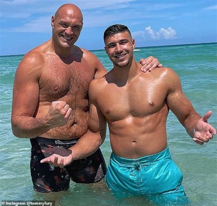 Unveiling Tommy Fury's Height: Secrets And Surprises Revealed