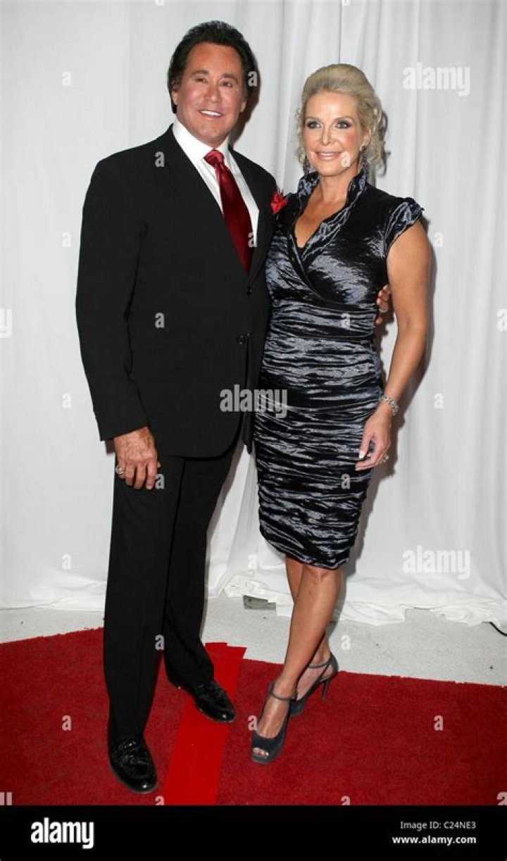 Unveiling The Life Of Wayne Newton's Wife: A Journey Through Love And Stardom