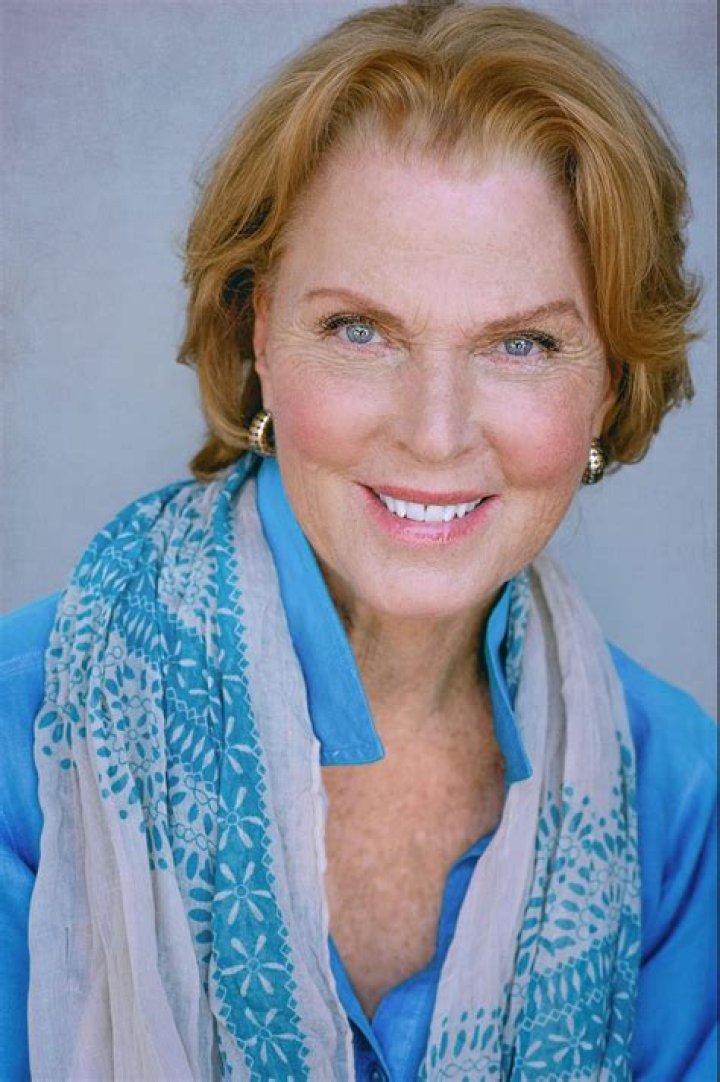 Uncover The Life Of Mariette Hartley: An Introduction To The Renowned Actress