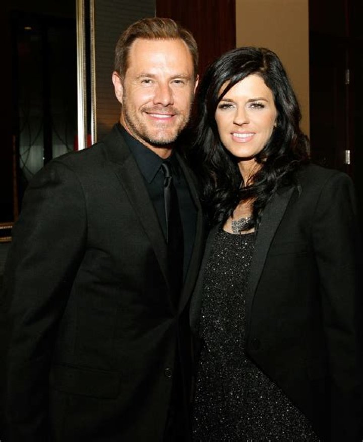 The Love Lives Of Little Big Town: Who's Married To Whom?