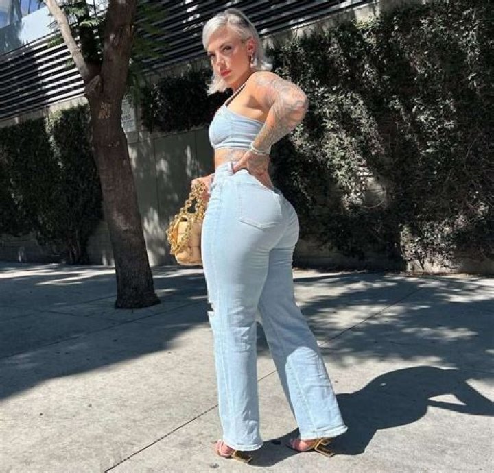 Woahkenzy: The Ultimate Guide To Discover Her Amazing Content