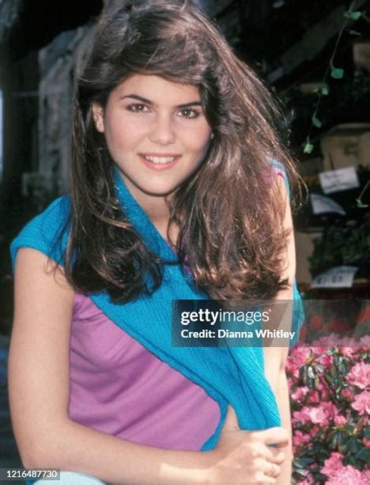The Astonishing Transformation Of Young Lori Loughlin